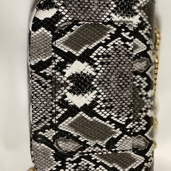 Small Beautiful. Black and light brown black  shoulder bag - Picture 5 of 5